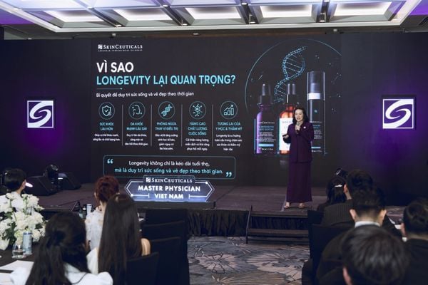 ThS.BS.CKII Nguyễn Phương Thảo gây chú ý tại SkinCeuticals Master Physician Vietnam 2026 với báo cáo về Longevity & AI