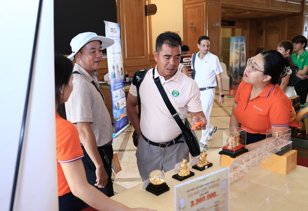 Dấu ấn SACOMBANK-SBJ tại Giải golf KOHBLE Championship 2026: Nâng tầm giá trị, kết nối tinh hoa
