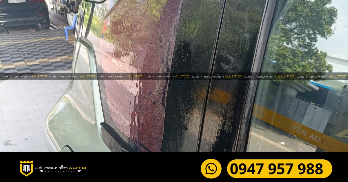 Quy trình dán phim cách nhiệt VF3 tại Lê Nguyễn Auto