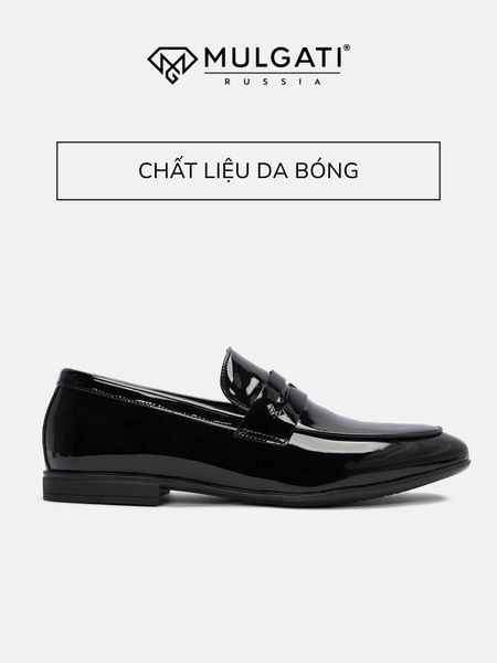 Chất liệu da cao cấp mang lại độ bền và vẻ ngoài sang trọng