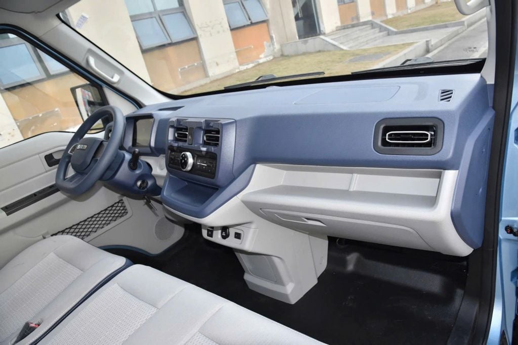noi-that-xe-van-dien-srm-e80