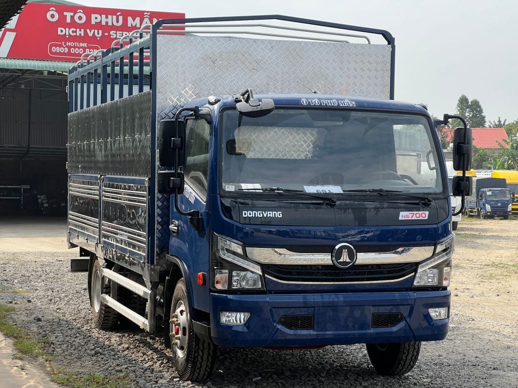 xe-tai-dongvang-ns700-7-tan