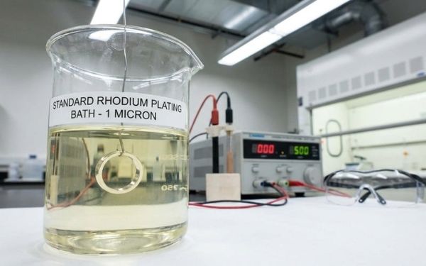 Bể điện phân xi mạ Rhodium tiêu chuẩn 1 micron cho trang sức vàng trắng