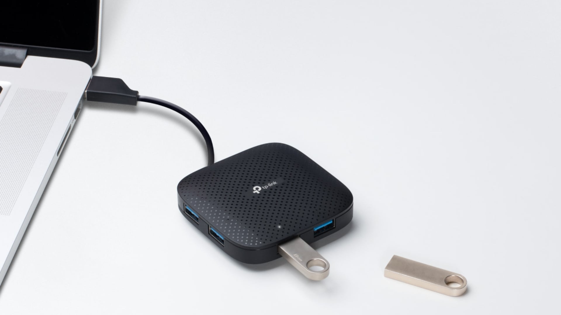 Bộ chia USB 3.0 4 cổng TP-Link UH400 - Giải pháp mở rộng kết nối thông minh và nhỏ gọn