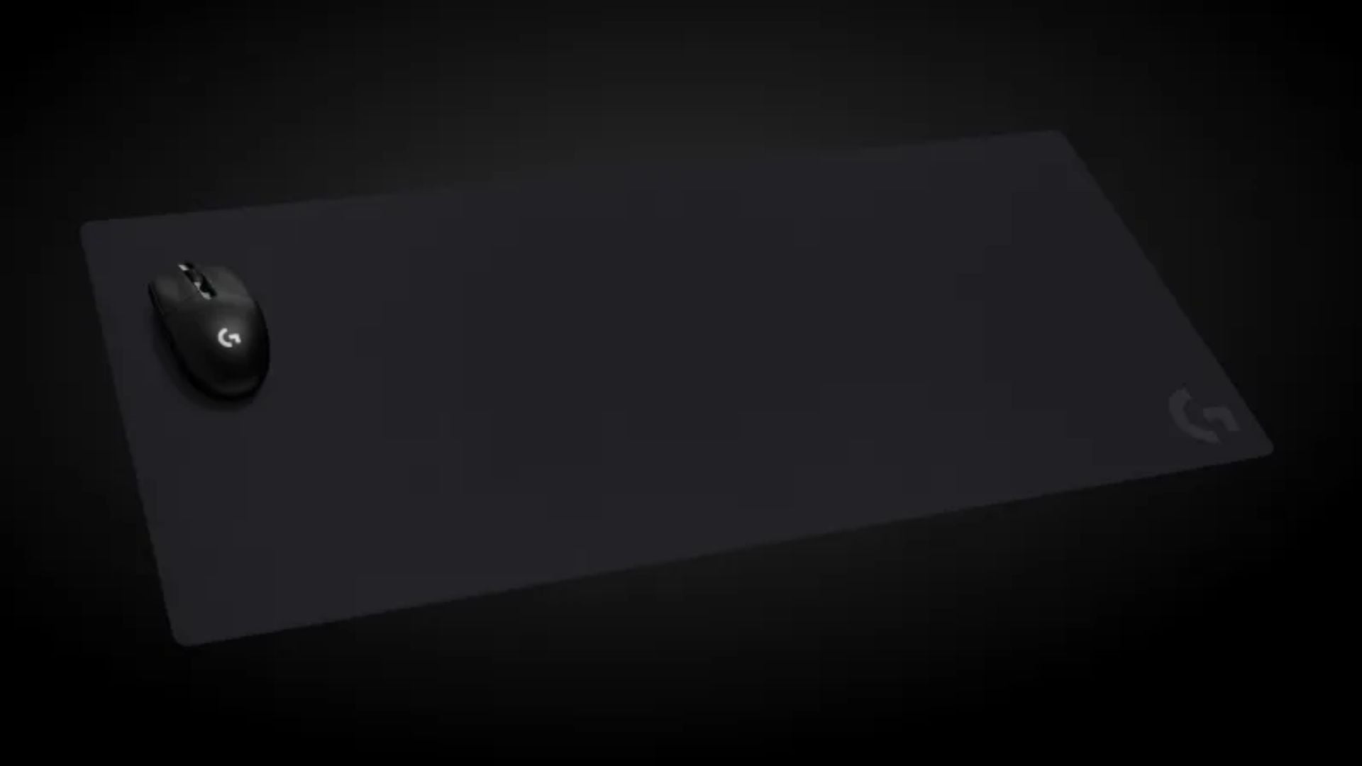 Lót Chuột Gaming Logitech G840 – Ổn định hoàn hảo cho chuột và bàn phím