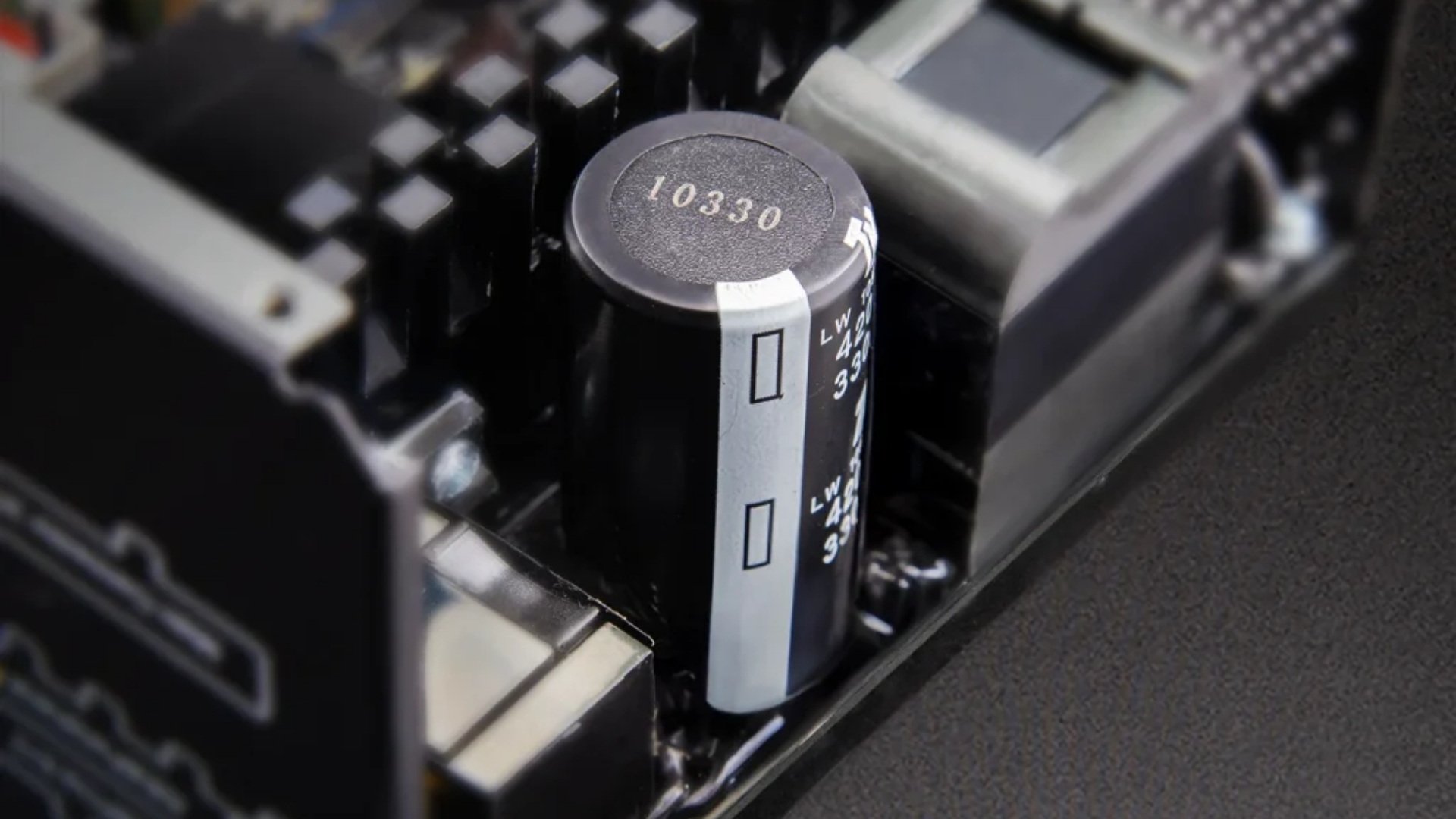 Nguồn Cougar GR850 850W (PCIe 5.1, ATX 3.1) – Đảm bảo độ bền và an toàn tuyệt đối