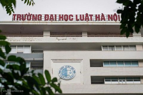 Điểm chuẩn Đại học Luật Hà Nội cao nhất gần 26