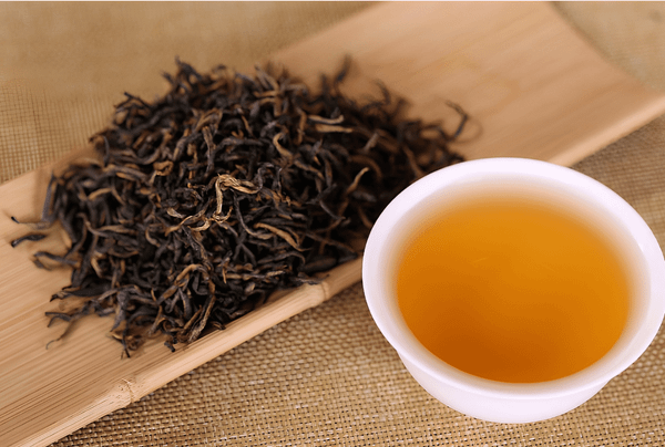 Hồng Trà Núi Cốc màu nước sau khi pha