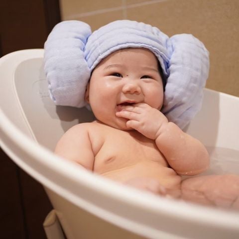 KHĂN COTTON VÀ BÍ MẬT ĐẰNG SAU LÀN DA KHỎE MẠNH CỦA BÉ