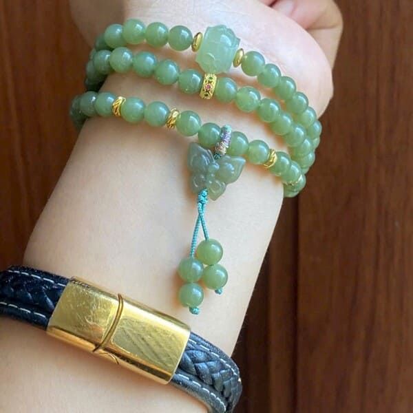 Chuỗi Ngọc Hoà Điền Mix Lu Thống và Hồ Điệp Charm Titan