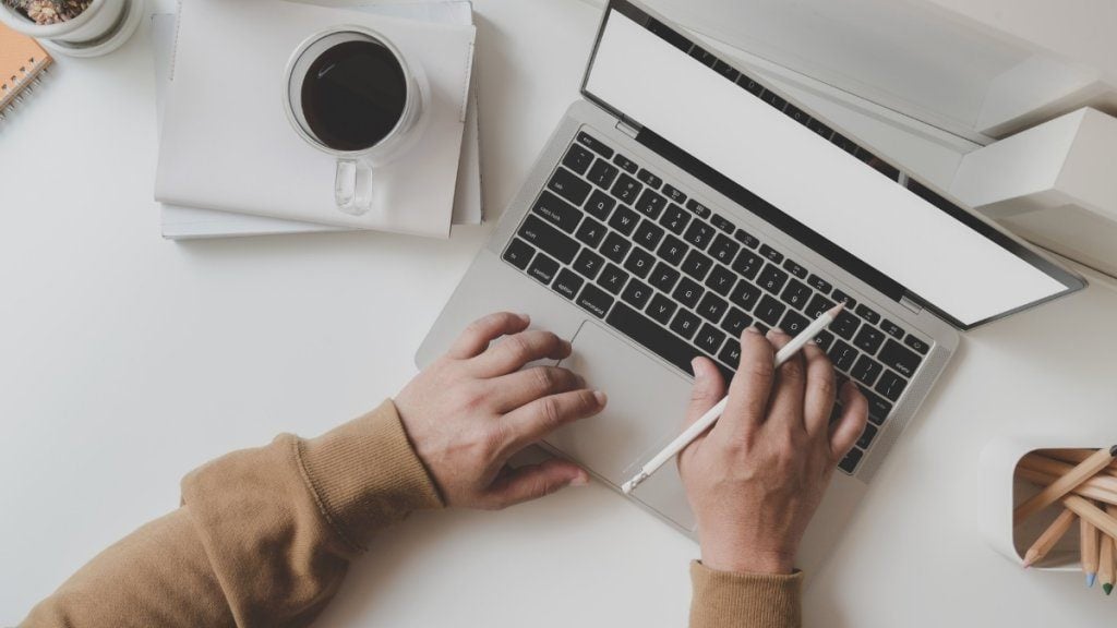 Xét duyệt quảng cáo Facebook thủ công