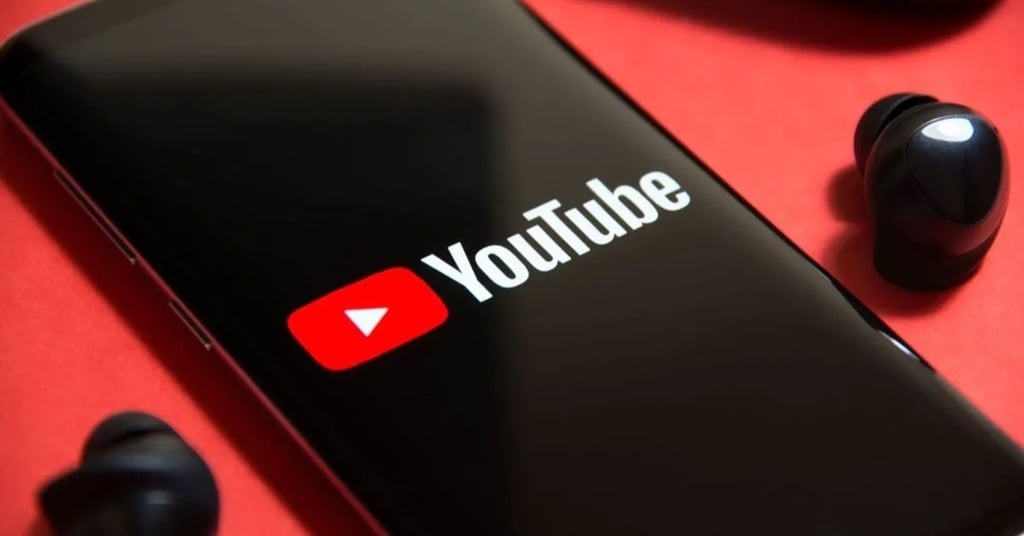 Cách tải ứng dụng Youtube về điện thoại Android và iPhone
