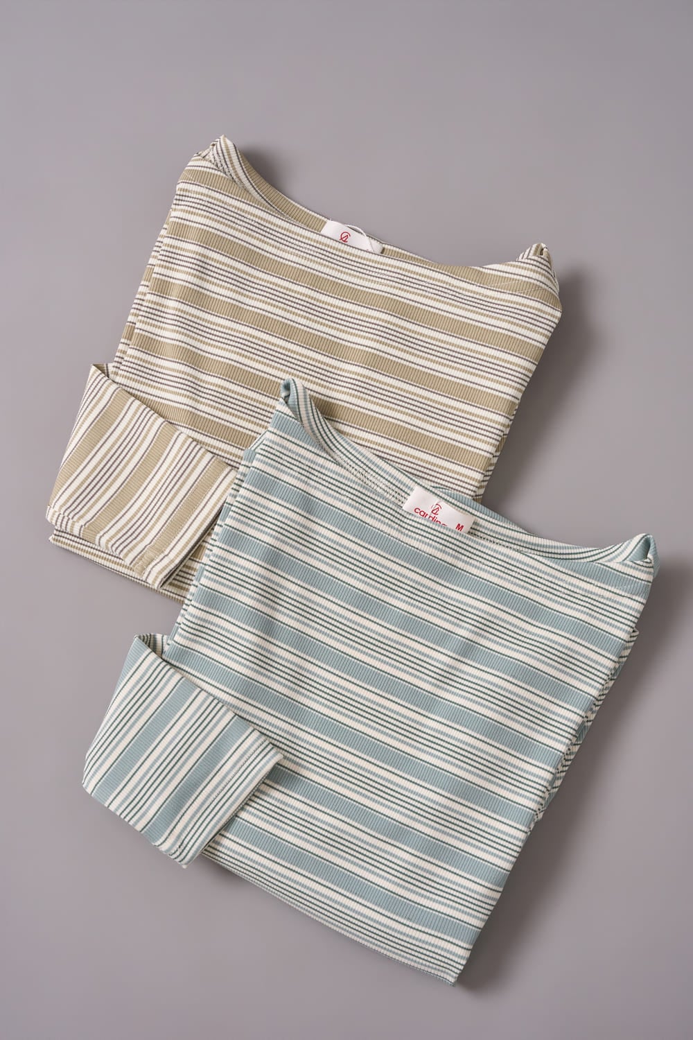 Áo cotton dài tay cổ thuyền xếp ly eo