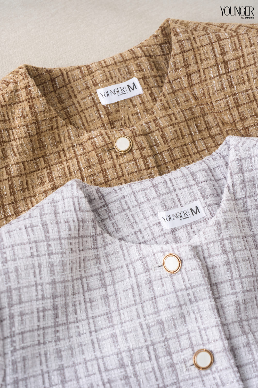 Áo khoác nữ Cardina dòng Thanh Lịch vải Dạ Tweed dáng Ngắn cổ tròn có nắp túi