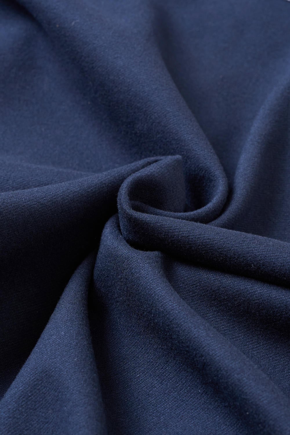 Áo khoác dạ mềm dáng ngắn phối cổ sơ mi kẻ thanh lịch