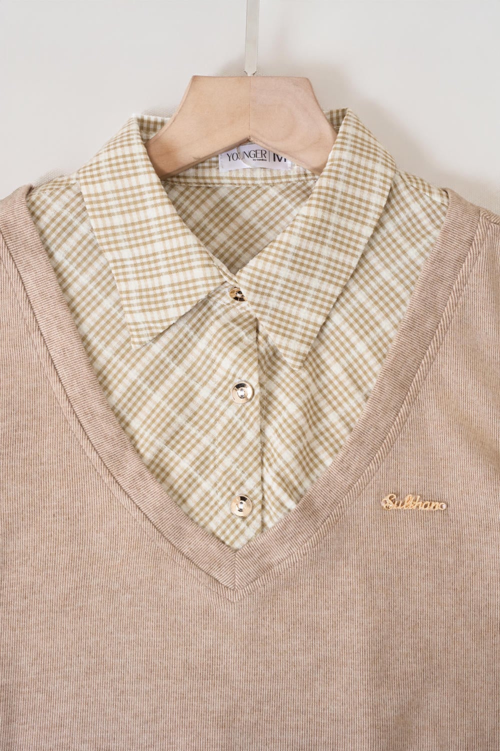 Áo nỉ tăm lông cừu phối cổ sơ mi kẻ họa tiết