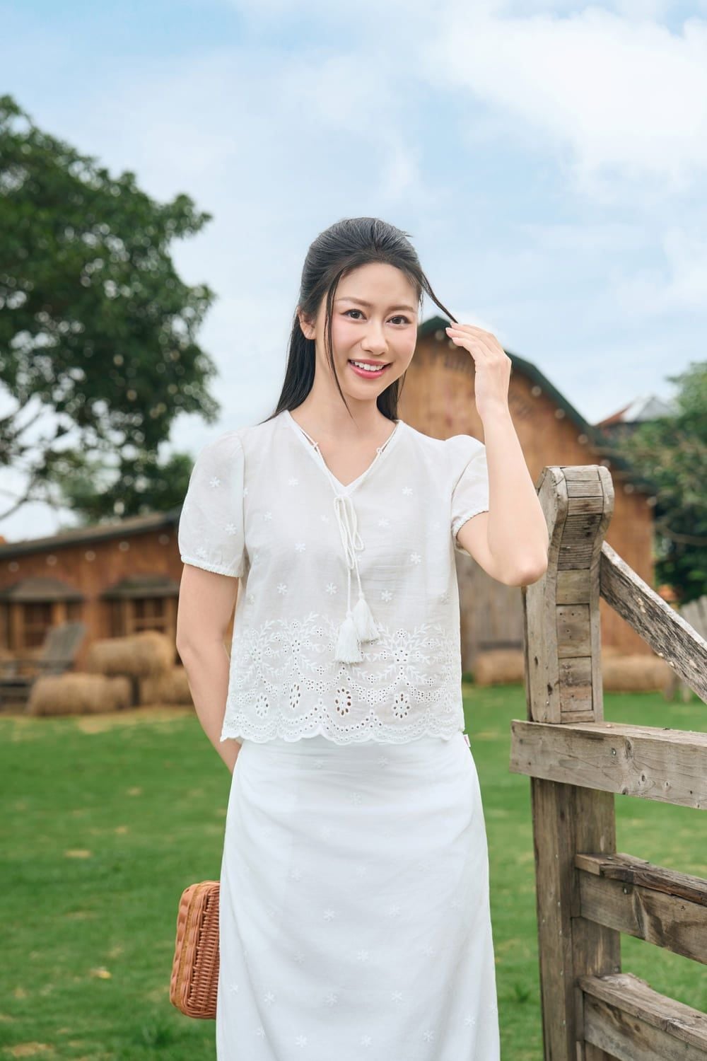 Áo kiểu tay ngắn