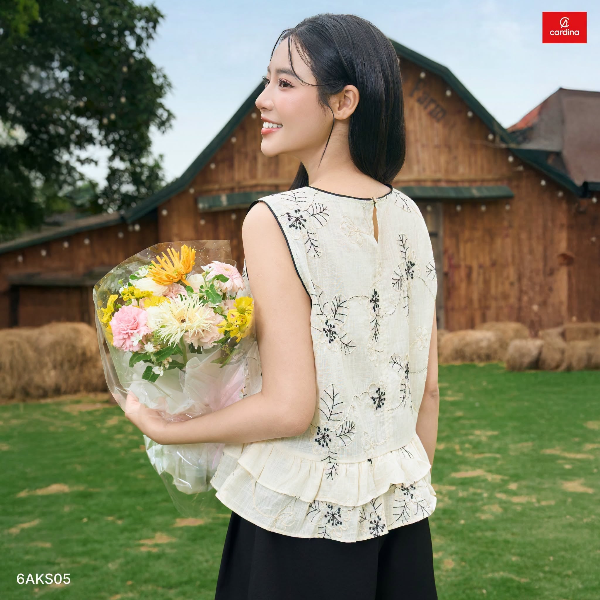Chọn áo kiểu nữ như thế nào?