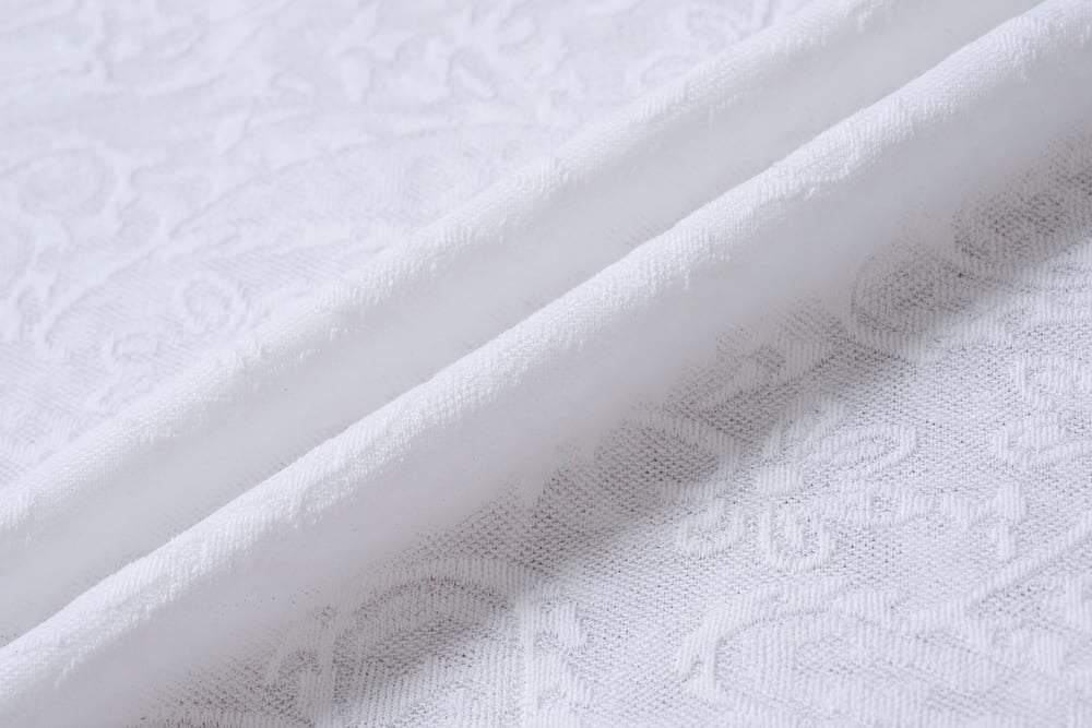 Áo ren tay cộc cổ tròn phối viền in chữ