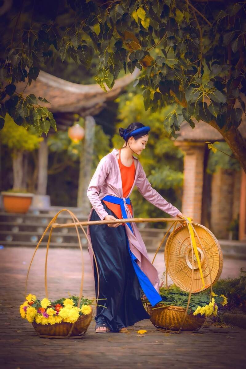 Áo tứ thân - Biểu tượng của người phụ nữ Kinh Bắc xưa