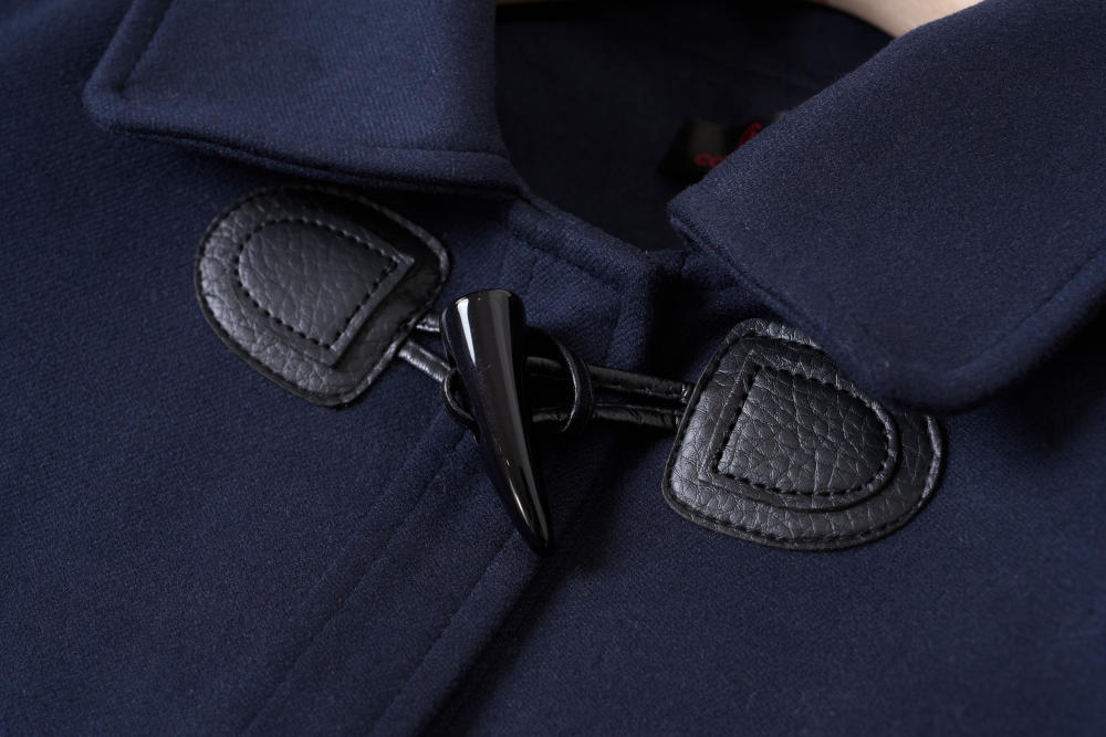 Áo khoác dạ ép dáng ngắn Elegant cổ bẻ khuy bấm ẩn.