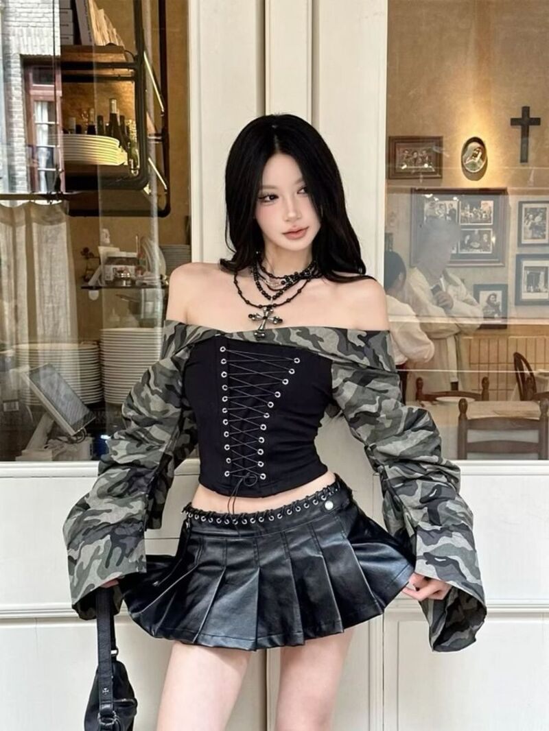 Chân váy ngắn xòe