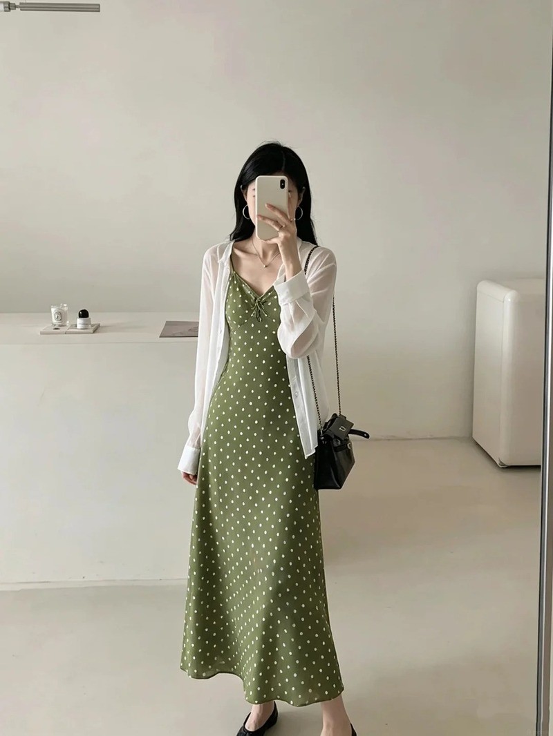 Đầm 2 dây suông