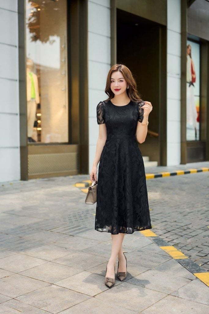 mua đầm dự tiệc tuổi trung niên