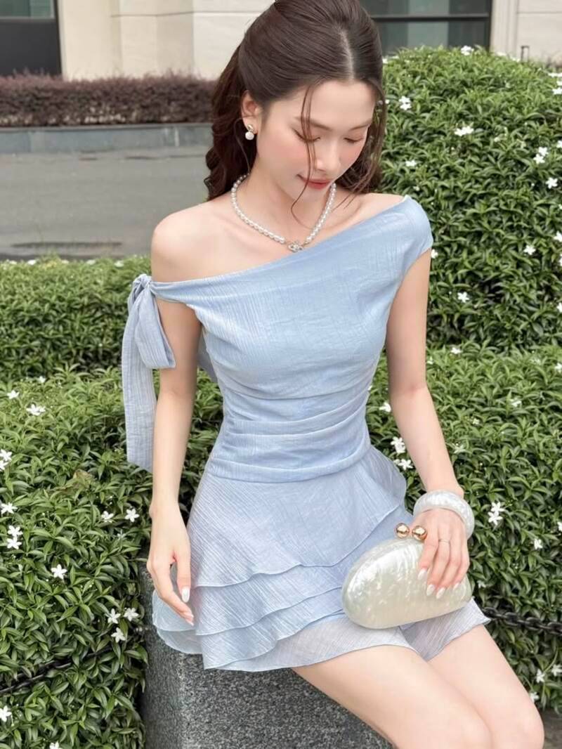 15 Mẫu đầm lệch vai sang trọng, trẻ trung khiến nàng điên đảo
