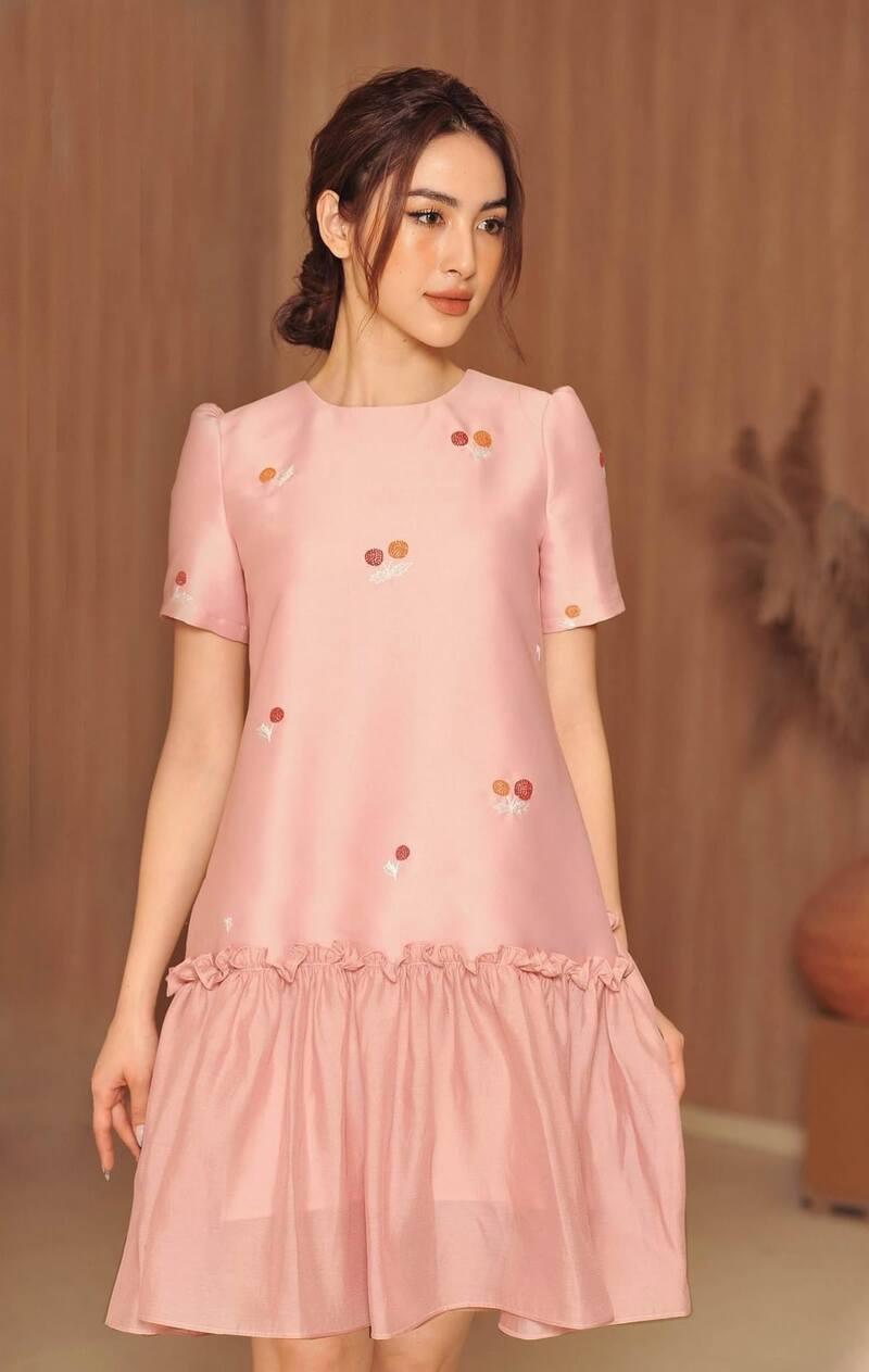 Đầm suông đuôi cá