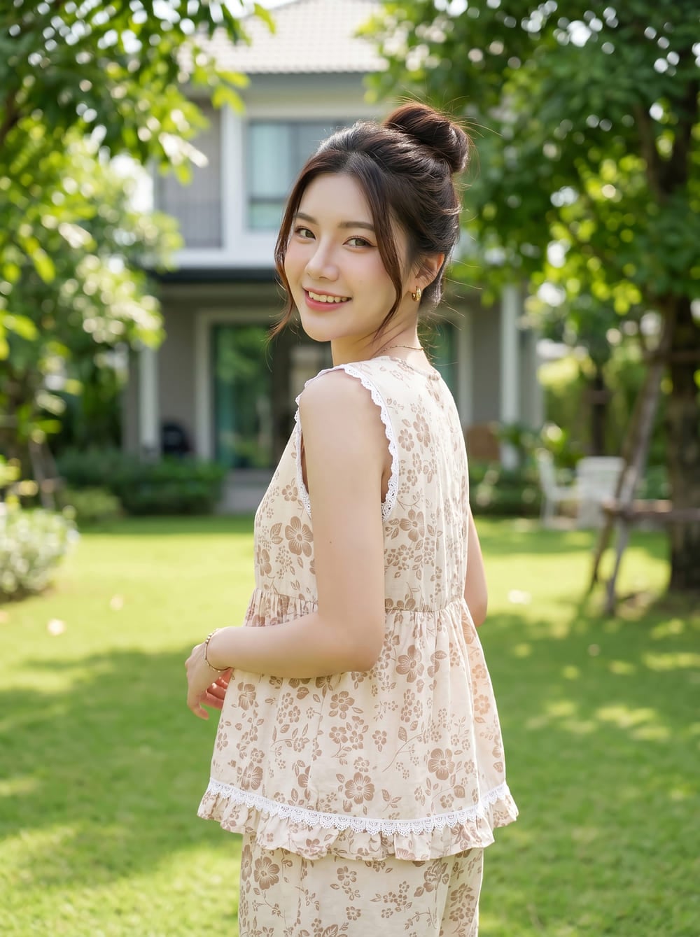 Bộ đùi vải thô đũi sát nách cổ tim phối viền ren họa tiết hoa