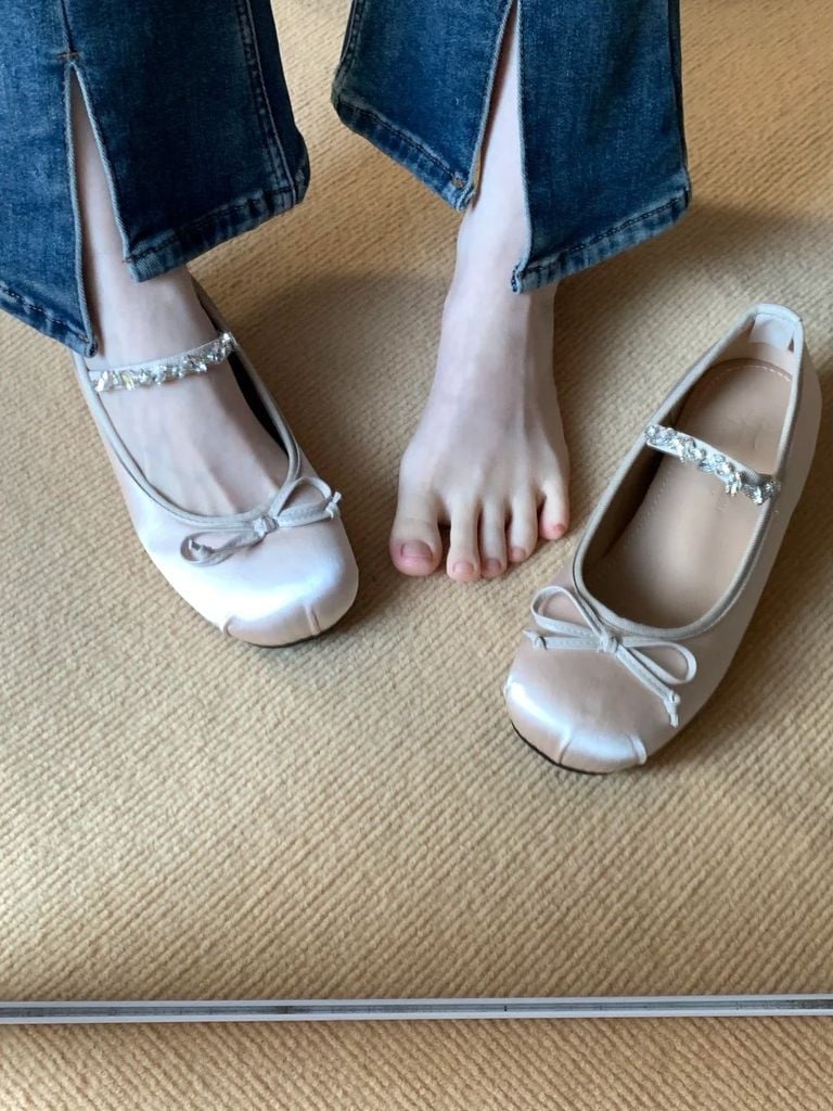 Giày búp bê hồng phấn