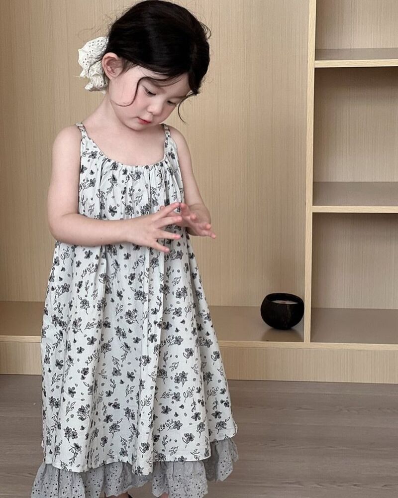 Top những mẫu đầm suông cho bé gái cực dễ thương hè