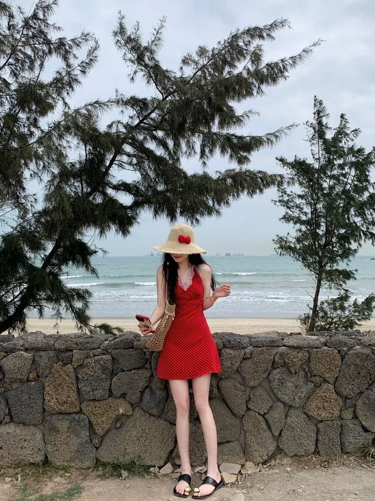 outfit đi biển