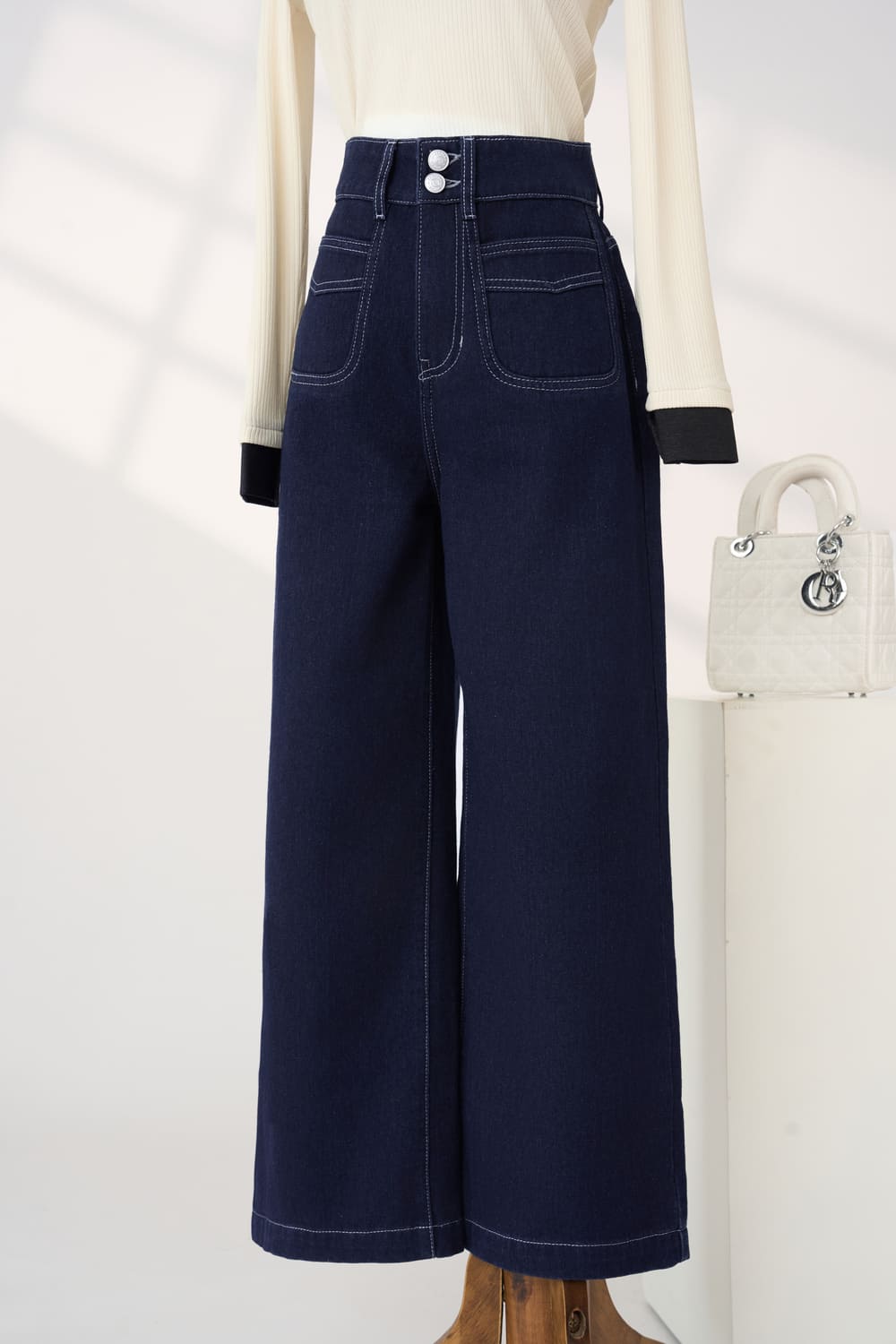 Quần jean suông cạp 2 khuy túi ốp