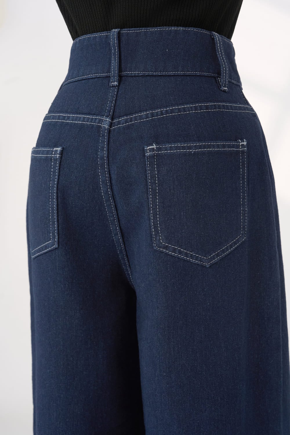 Quần jean suông cạp 2 khuy túi ốp