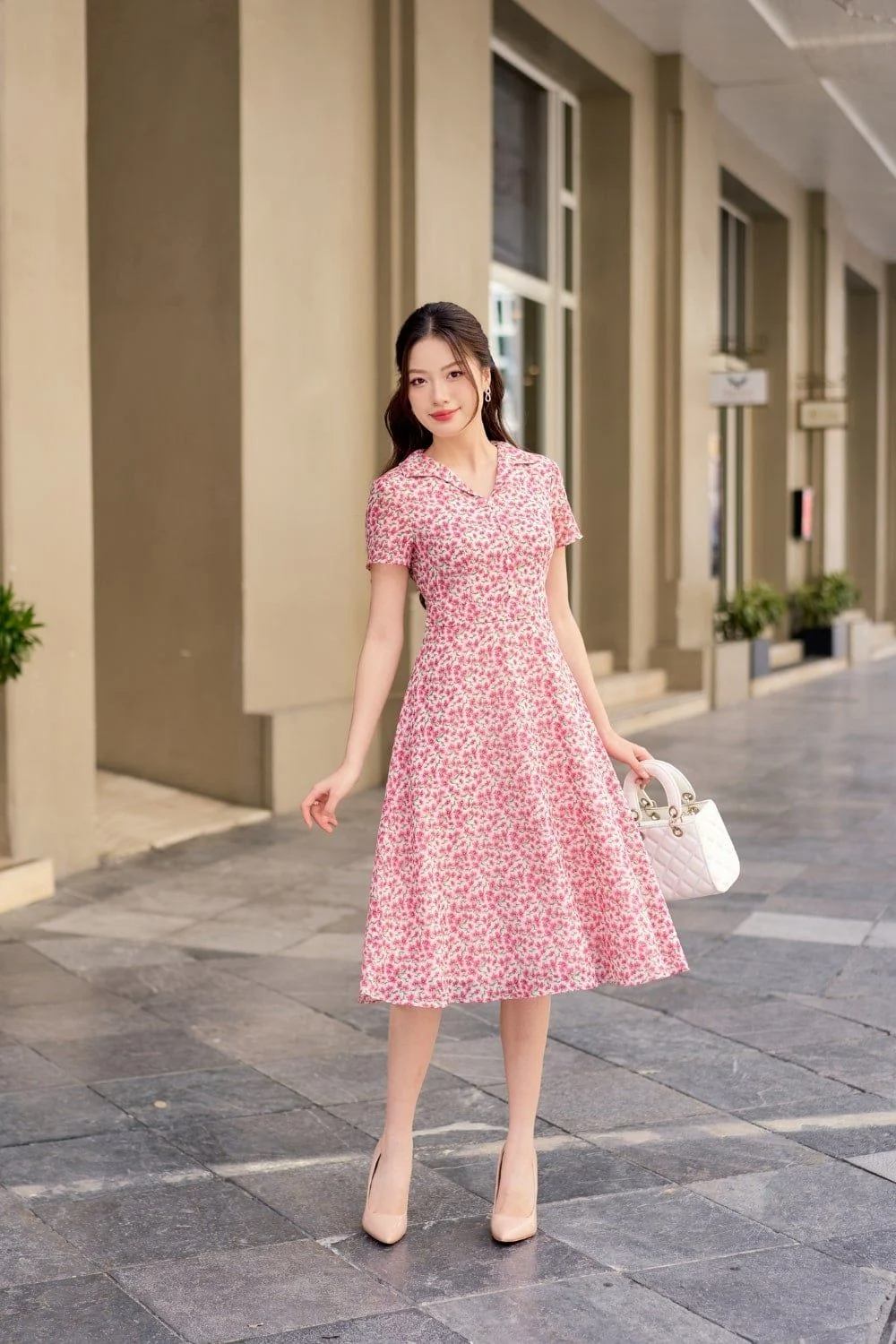 20+ Mẫu váy hoa nhí nhẹ nhàng và cách mix đồ với váy hoa nhí