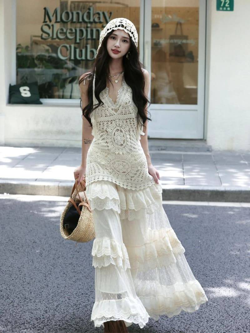 Váy maxi trắng đi biển