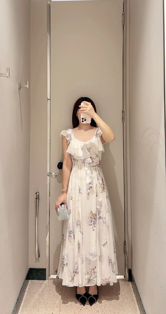 Váy voan dáng dài