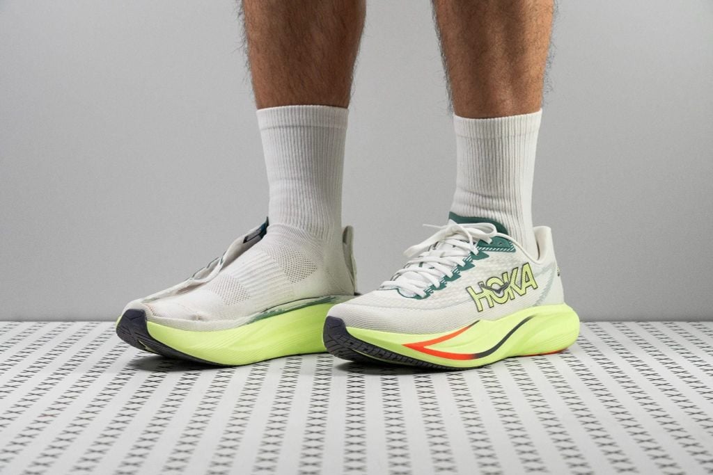 giày HOKA Mach 7 nhẹ linh hoạt cho chạy 10km