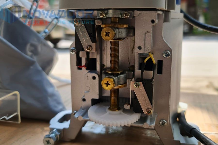motor cửa cuốn ah300a