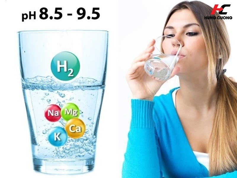 Nước khoáng giúp bổ sung điện giải cho cơ thể