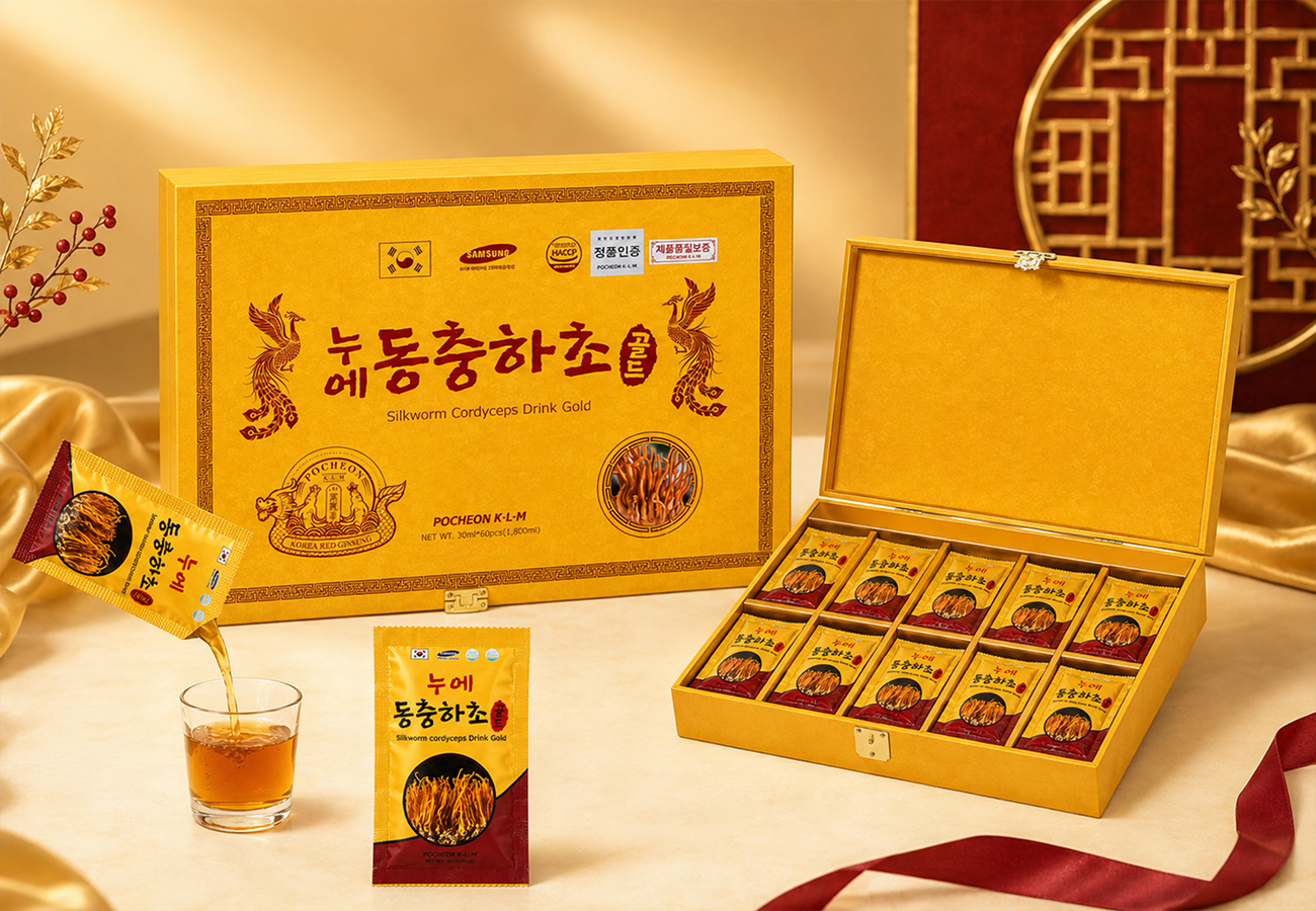 Nước Đông Trùng Hạ Thảo Gold Pocheon KLM hộp gỗ 60 gói x 30ml