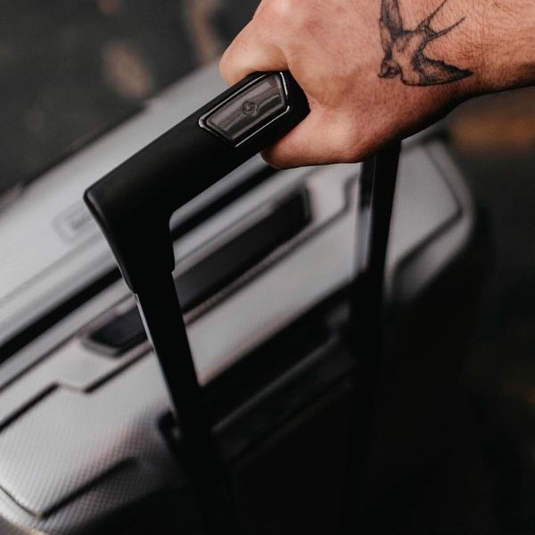 Vali Samsonite Proxis Màu Đen Cần đẩy ống đôi điều chỉnh chiều cao – Sự linh hoạt tối đa