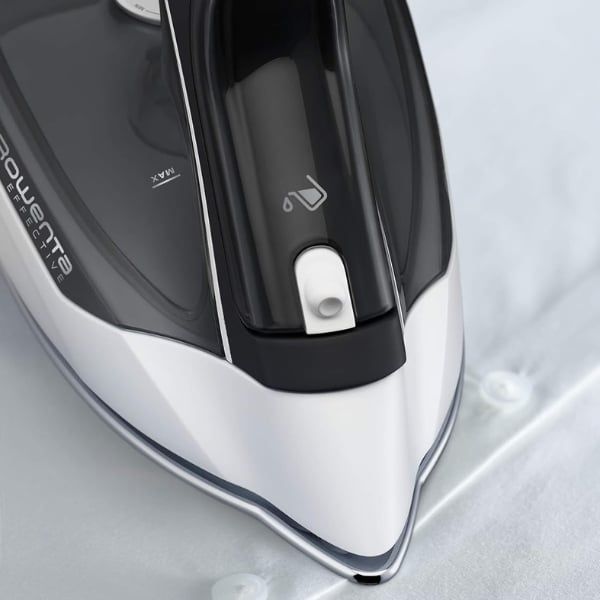 Bàn là hơi nước Rowenta DX1530D1 EFFECTIVE 2200W Dễ dàng sử dụng với thiết kế tiện lợi