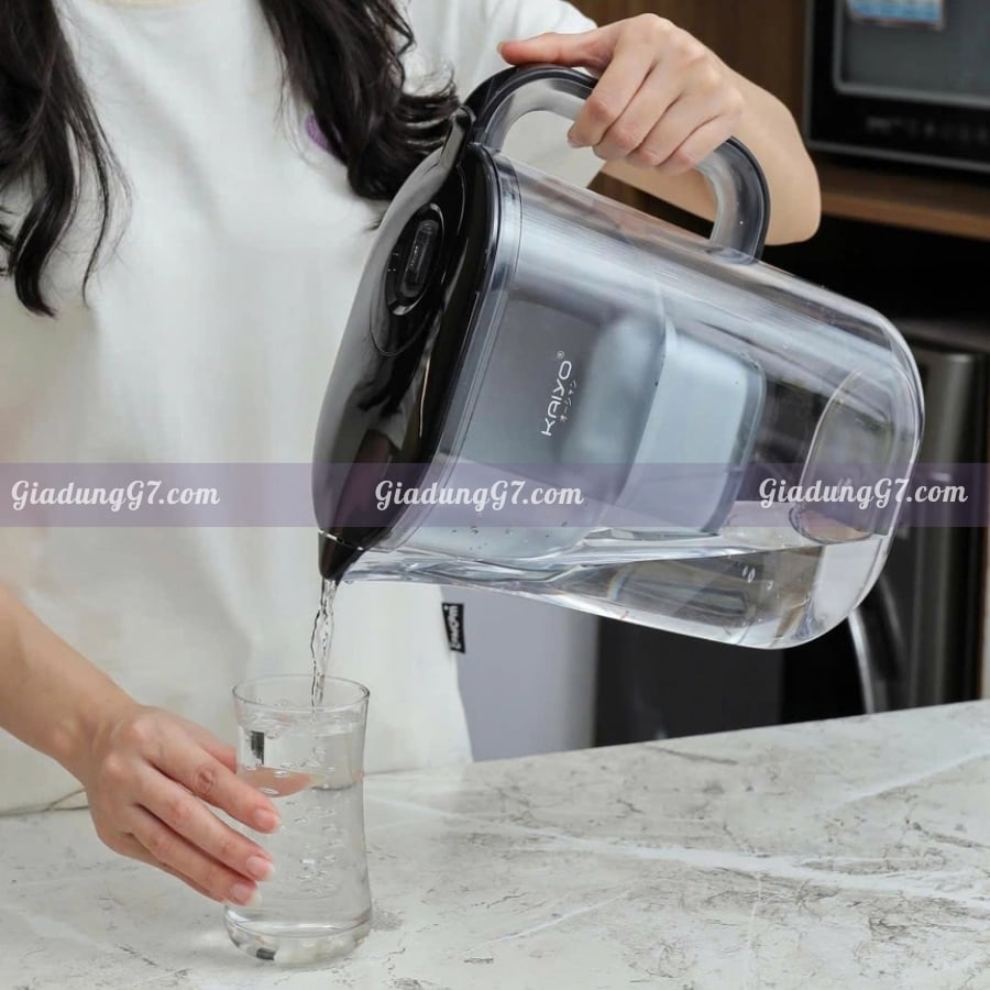 Bình lọc nước Kaiyo KWF-8296 4.2L sở hữu thiết kế gọn nhẹ, thanh lịch, phù hợp với nhiều không gian sống và làm việc