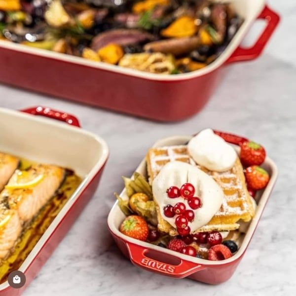 Bộ 3 khay nướng Staub Có thể sử dụng để nấu ăn và phục vụ trong lò nướng, bếp, tủ đông, tủ lạnh