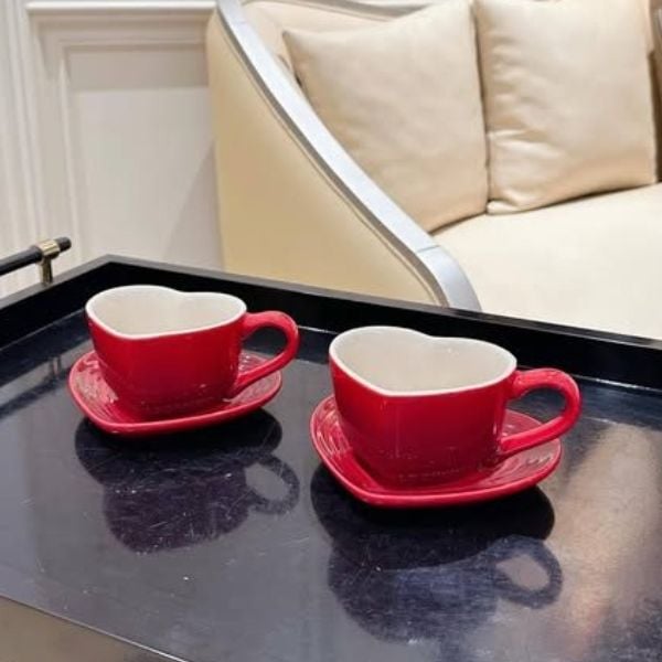 Bộ cốc kèm đĩa Le Creuset 220ml hình trái tim - Màu hồng/Đỏ