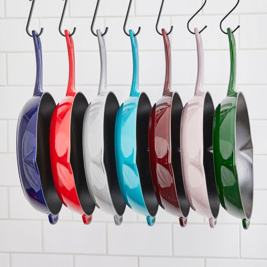 Chảo gang Staub 26cm có nhiều màu để lựa chọn