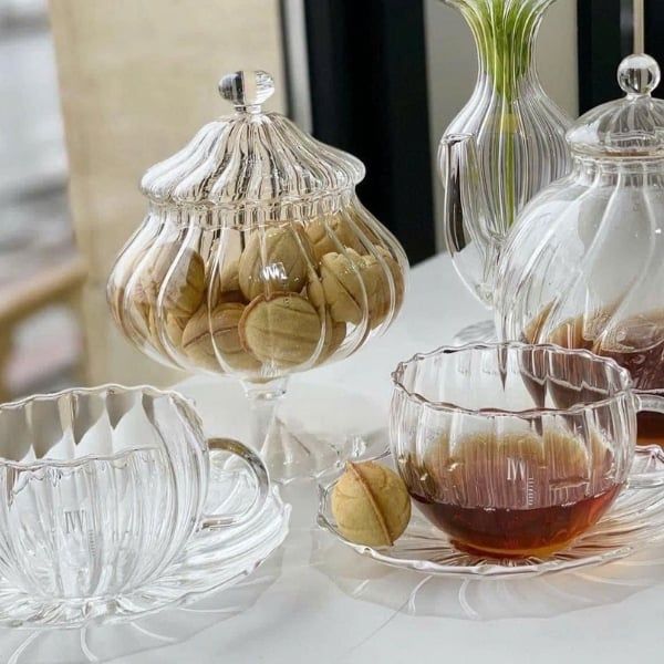 Hũ kẹo IVV Sahara 19cm có nắp thủy tinh borosilicate có nắp, lý tưởng để đựng và phục vụ bánh ngọt nhỏ, bánh quy, sôcôla, kẹo, v.v.